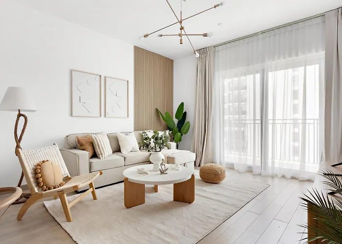Serene Canal View 1Br At Yas Island