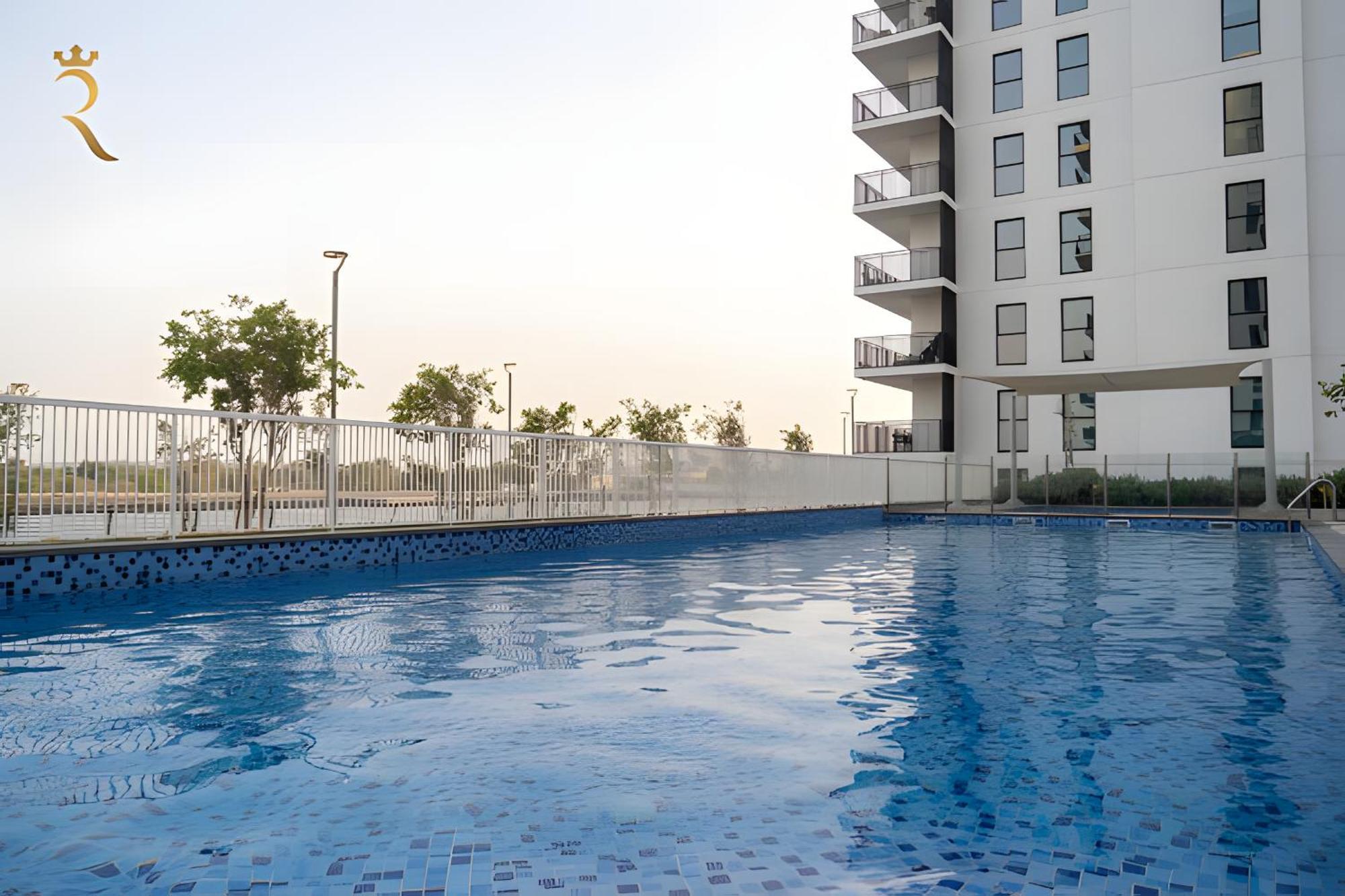 Serene Canal View 1br At Yas Island * Abu Dhabi